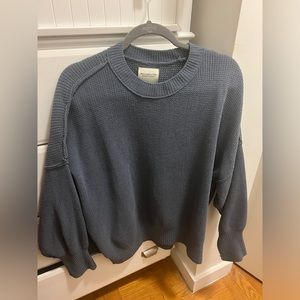 abercrombie blue sweater. gently worn. good condition. size L